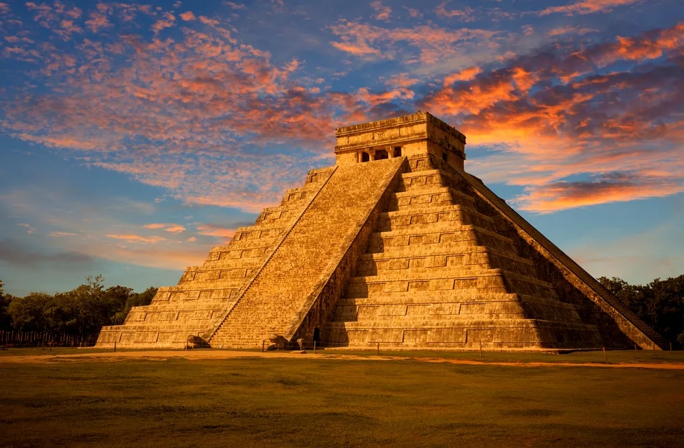 mayan temple pyramid